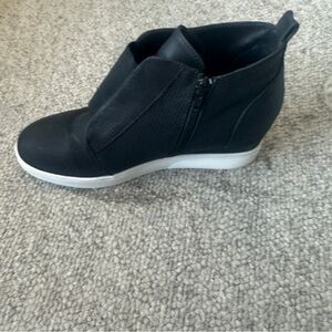 Women platform wedge sneaker ankle bootie